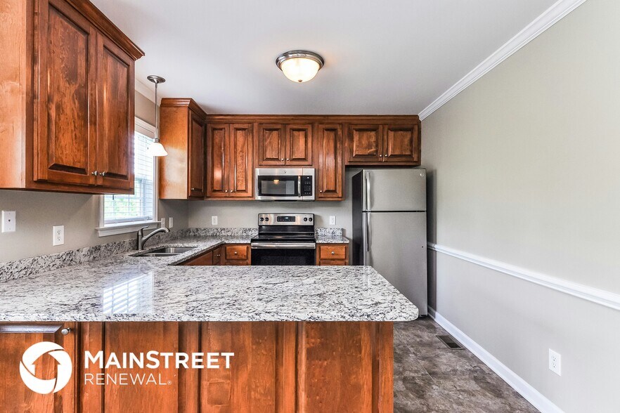 Building Photo - 1047 Drew Dr