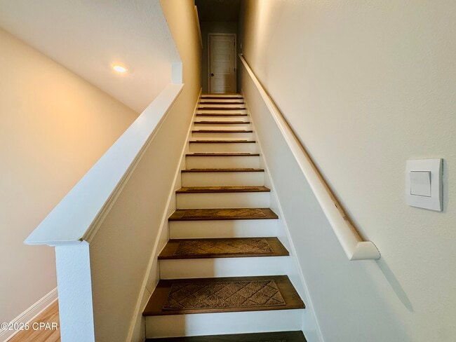 Building Photo - 10 Renea Cv