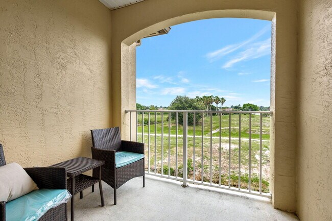 Building Photo - 2060 Greenview Shores Blvd