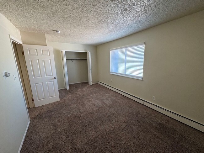Building Photo - 407 Loma Linda Dr