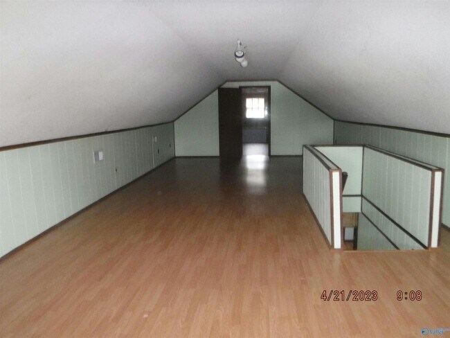 Building Photo - 172 Blair Rd