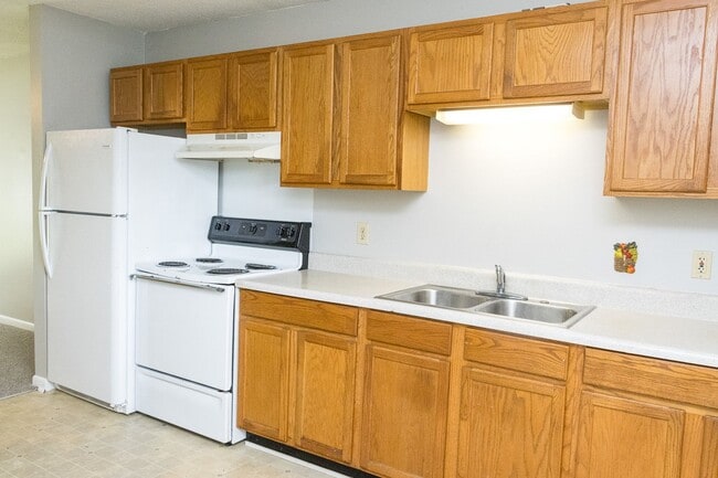 Building Photo - Welcome to 7855 Basswood Drive, your perfe...