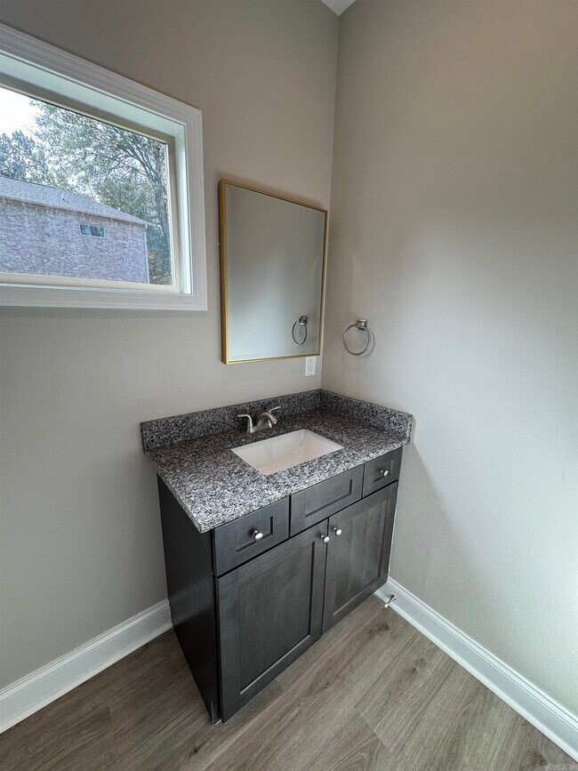 Building Photo - 815 Ellis St