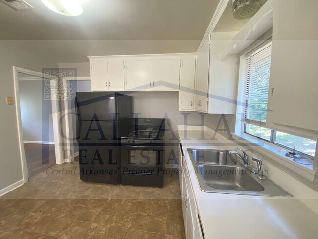 Building Photo - NLR 2 Bedroom Home
