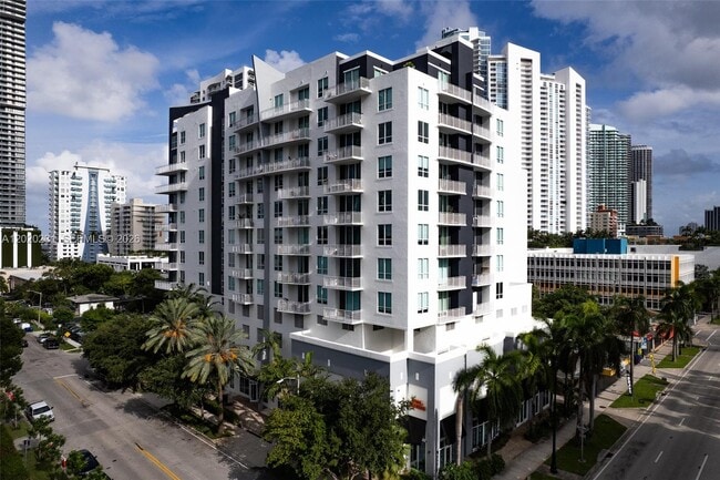 Building Photo - 2275 Biscayne Blvd