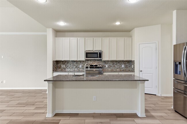 Building Photo - 5102 Brookshire Pass Dr