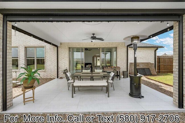 Building Photo - 6309 SW Oakmont Blvd