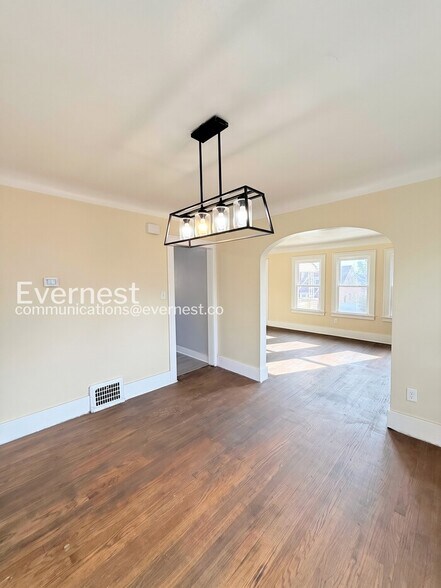 Building Photo - 15093 Petoskey Ave