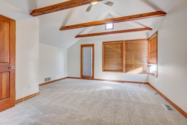 Building Photo - Gorgeous 3BD/2.5BA Downtown Boulder Home- ...