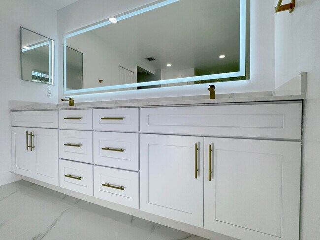 Building Photo - 11577 Big Sky Ct