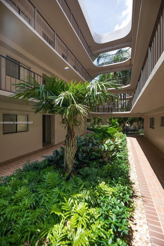 Building Photo - 8650 SW 133rd Avenue Rd