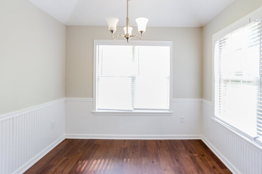 Building Photo - 6743 Hare Run Ln