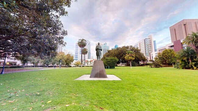 Building Photo - Upgraded 2bd/2Ba Mariana District Condo - Pet Friendly!