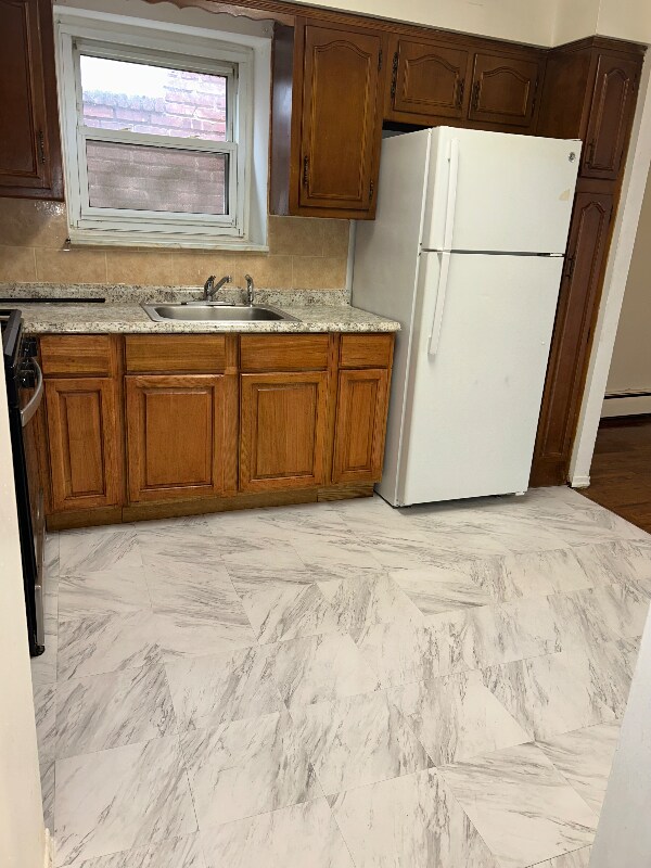 Building Photo - 142-22 Pershing Crescent