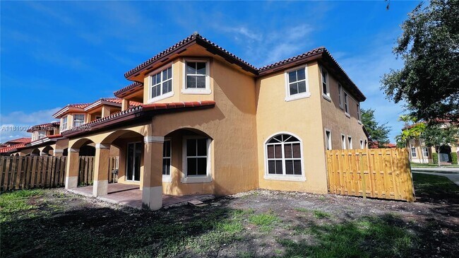 Building Photo - 3001 SW 156th Ave