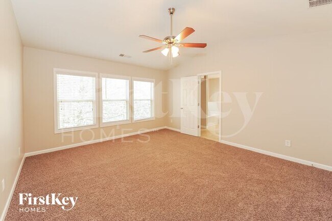 Building Photo - 5440 Crestwick Wy
