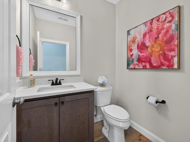 Building Photo - Lease OR Lease to Own