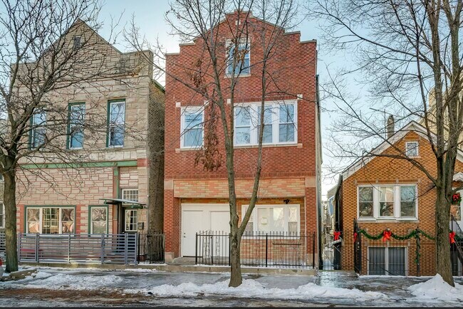 Building Photo - 1737 W 17th St