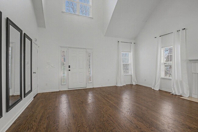 Building Photo - 1857 Woodland Pointe Dr