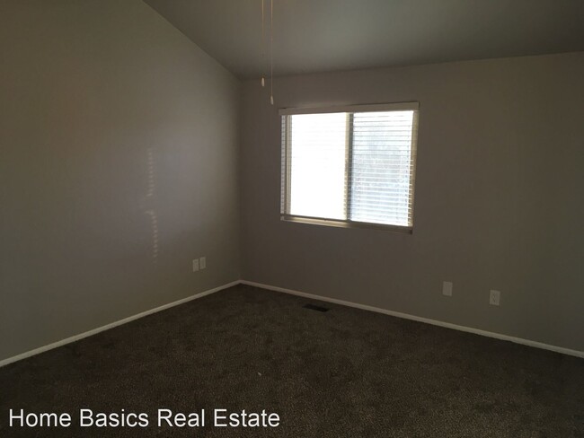 Building Photo - 4 br, 2.5 bath House - 3212 Shadowbrook Dr