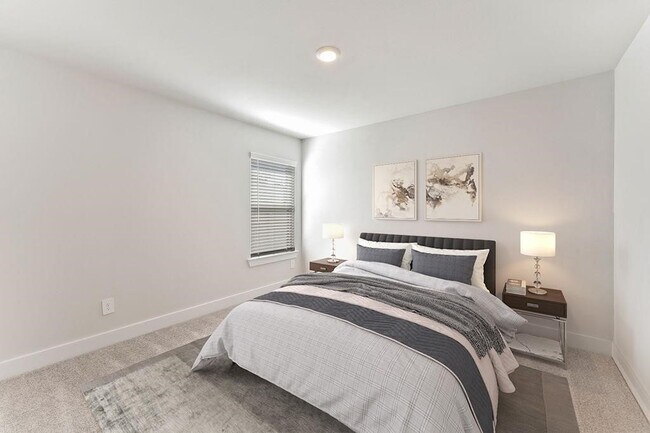Building Photo - 9903 Silverling Ct
