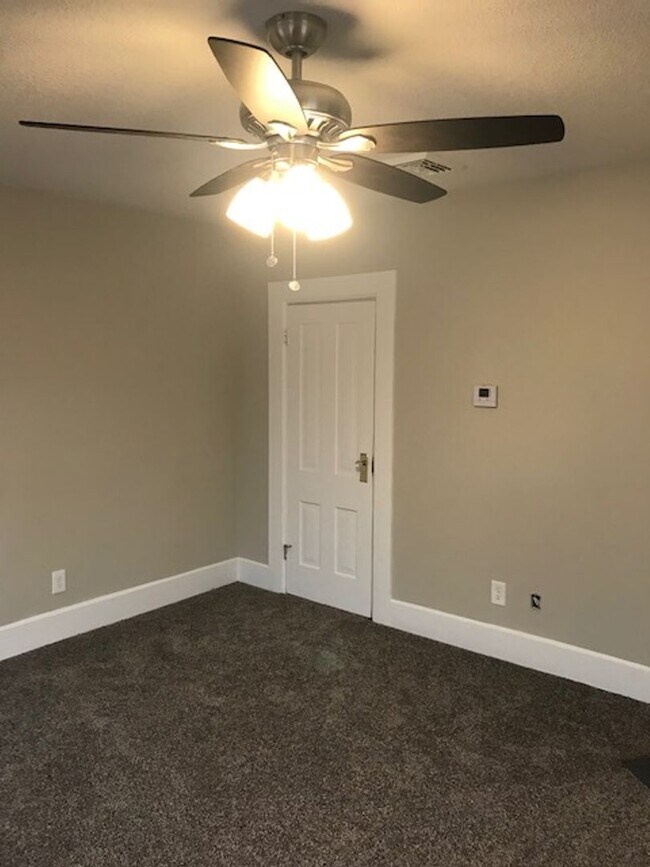 Building Photo - 2007 N Harrison St