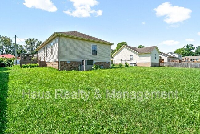 Building Photo - 3279 S Senseney Cir