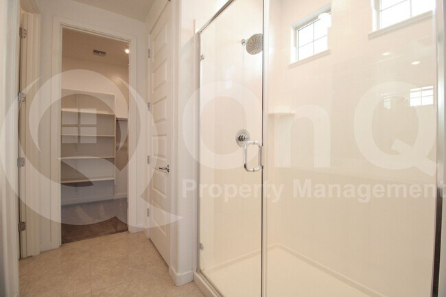 Building Photo - 1158 E Sabino Dr