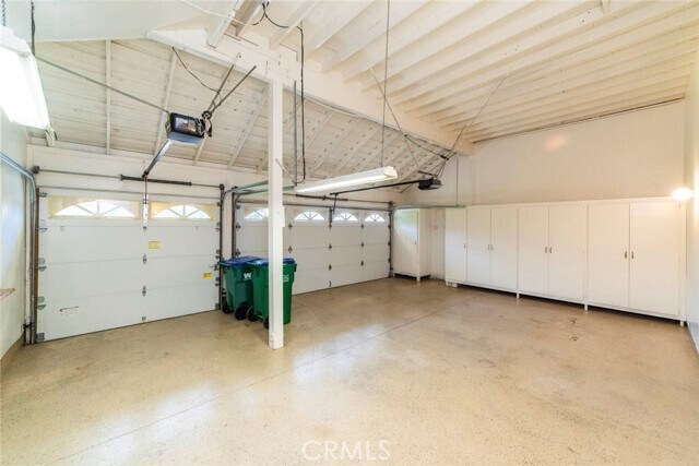 Building Photo - 20 Sirius