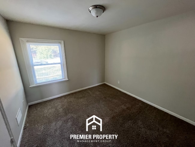 Building Photo - 5246 Millbranch Rd