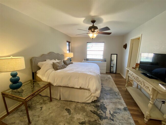 Building Photo - 7210 Smokey Hill Rd