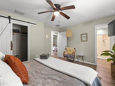 Building Photo - Beautifully updated 3 bedroom, 2 bath home.