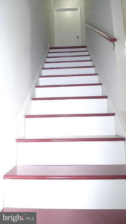 Building Photo - 129 Briar Ct