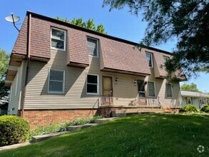 Building Photo - 386 - Palmer