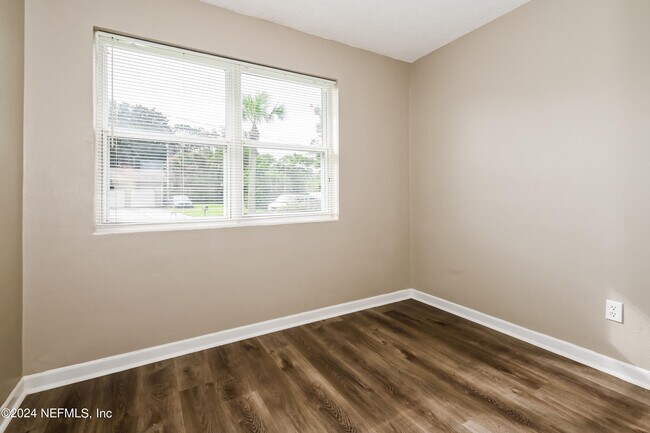 Building Photo - 2536 Emily Ln