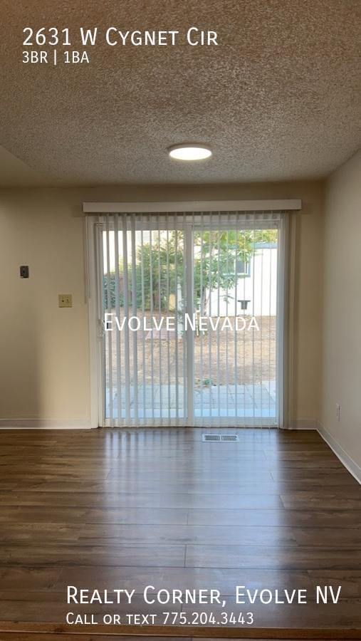 Building Photo - Cute and Comfy 3-Bed, 1-Bath Duplex in Spa...