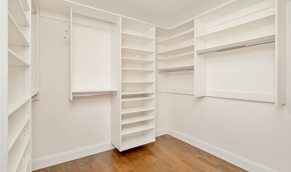 Building Photo - 1590 Little Raven St