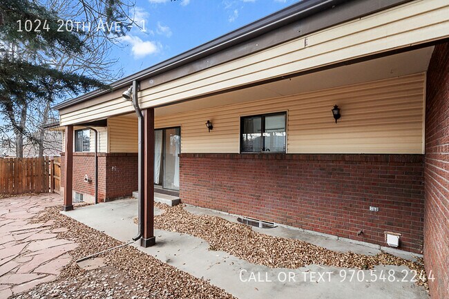 Building Photo - 1024 20th Ave