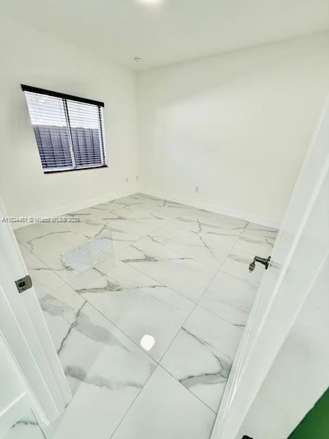 Building Photo - 15564 SW 12th Terrace