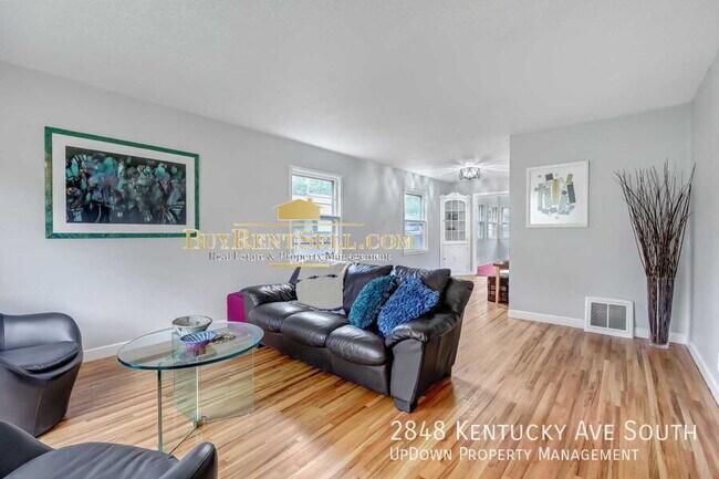 Building Photo - 2848 Kentucky Ave S
