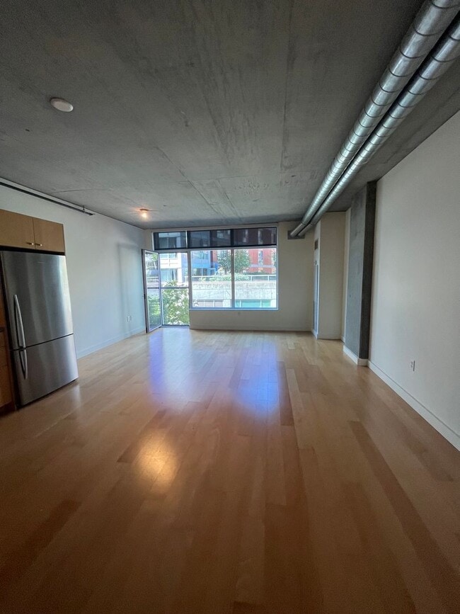 Building Photo - THE CIVIC IN GOOSE HOLLOW STUDIO BEDROOM CONDO!