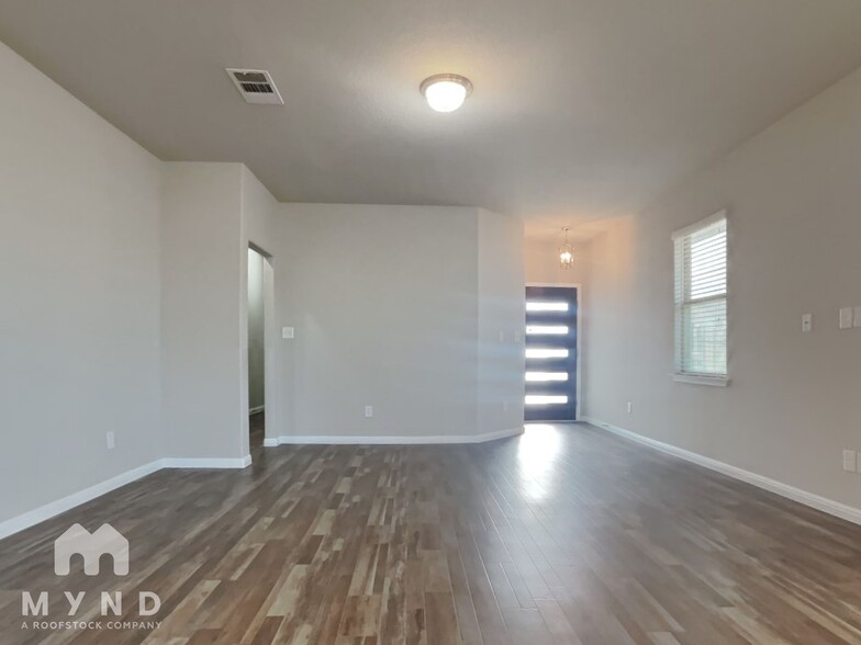 Building Photo - 136 Shearwater Ln