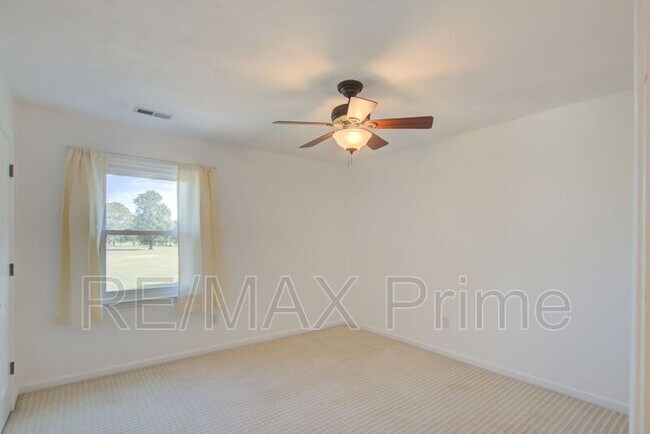 Building Photo - 427 Las Gaviotas Blvd