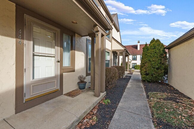 Building Photo - 444 Edinburgh Rd