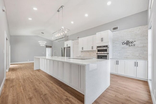 Building Photo - 21356 Summertrace Cir