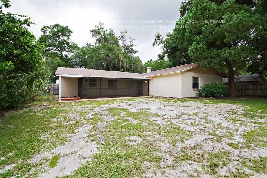 Building Photo - 918 Rangeline Rd