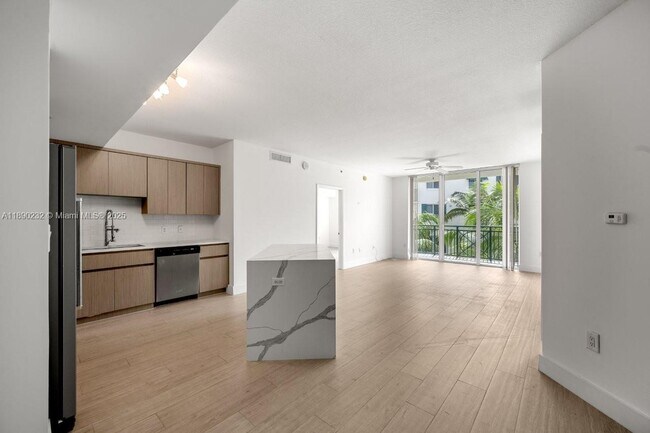 Building Photo - 510 NW 84th Ave