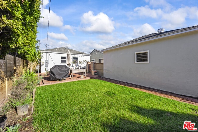 Building Photo - 2654 33rd St