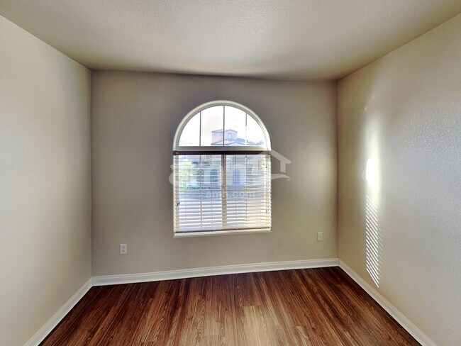 Building Photo - 8920 Bonneville Peak Ct