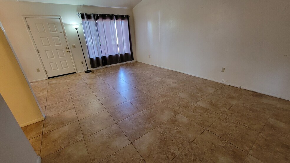 Building Photo - 109 W Concorda Dr